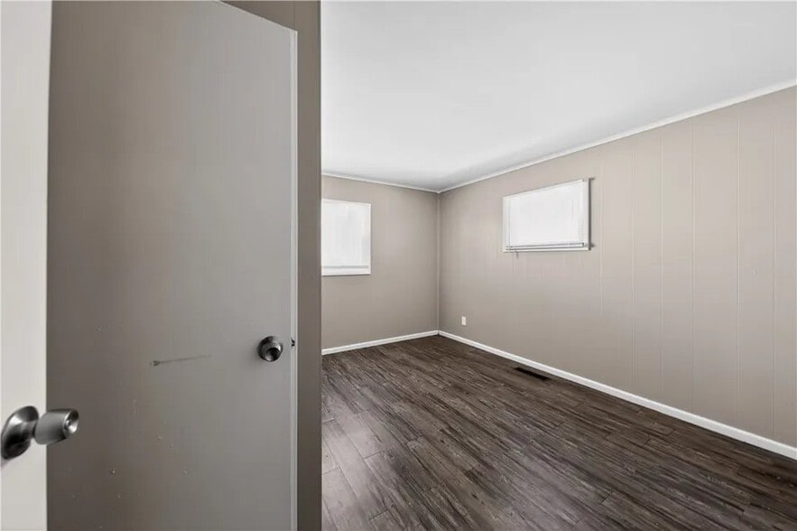 Building Photo - 4176 Mapleleaf Dr