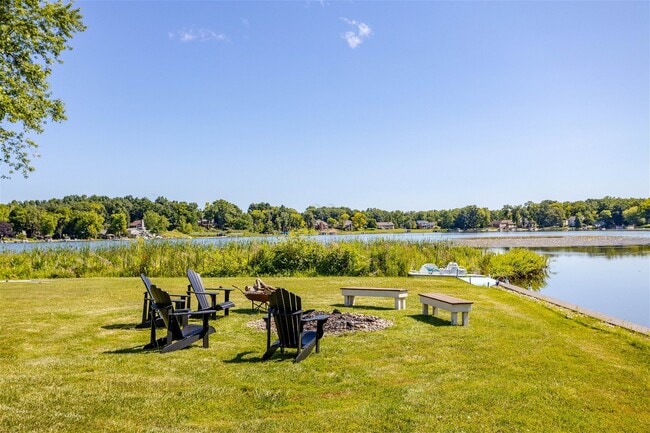 Building Photo - 3071 Park Drive, Brighton, MI 48114 - 4 BR...