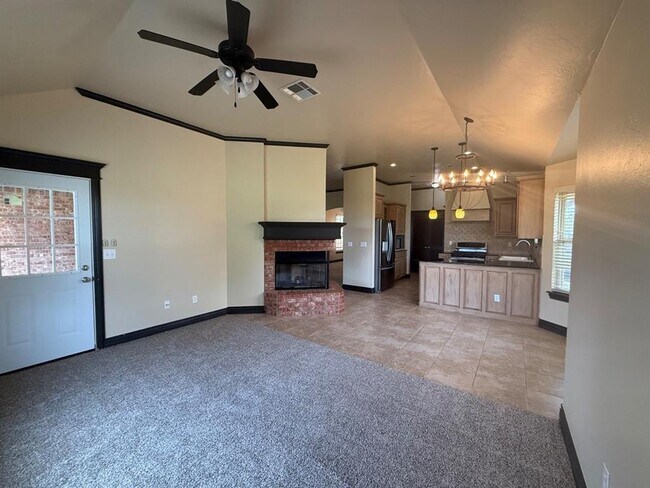 Building Photo - 19132 Cottonwood Ct