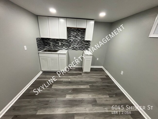 Building Photo - Newly Renovated 4 Bedroom Home For Rent in...