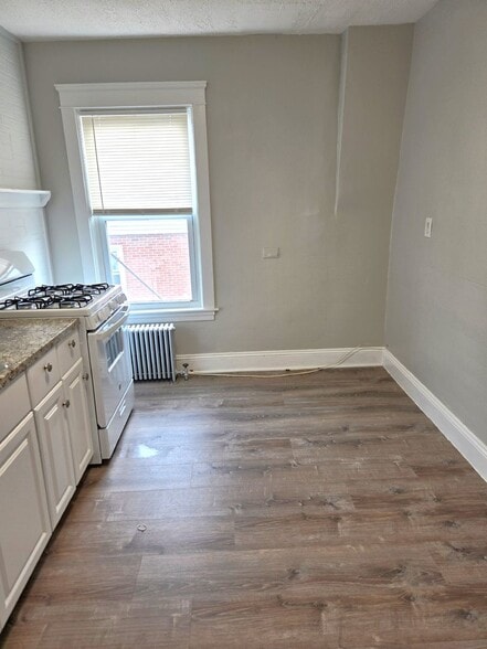 Building Photo - 161 Montgomery St