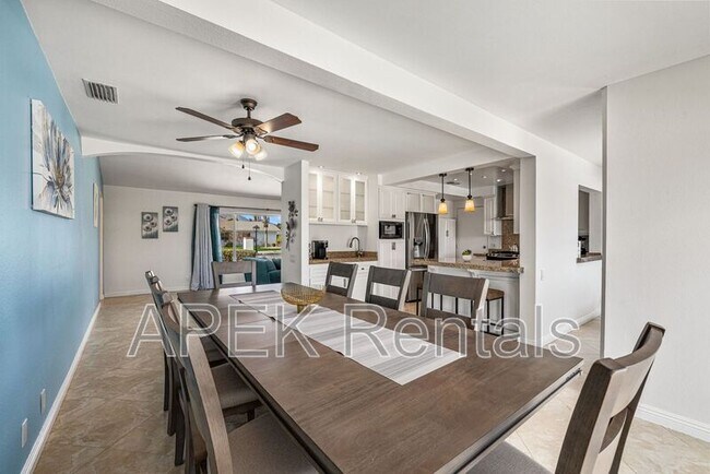 Building Photo - 2290 N Victoria Rd