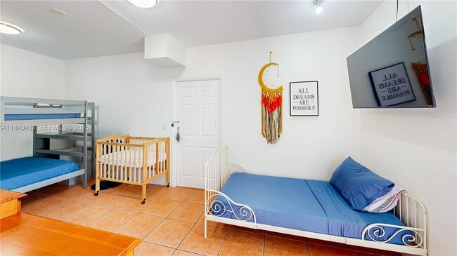 Building Photo - 9614 SW 134th Ct