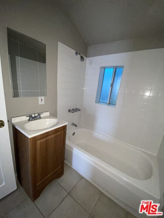 Building Photo - 2734 W 15th St