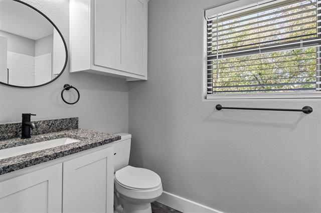 Building Photo - 1309 S 5th Ave