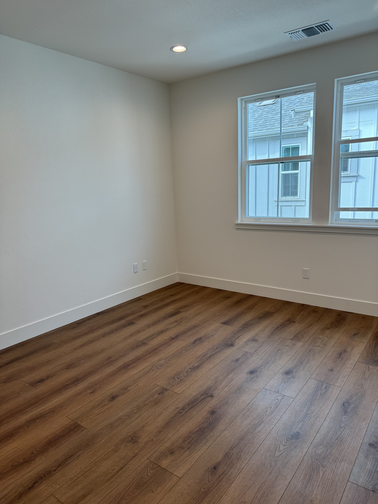 Building Photo - 35 Morera Ln