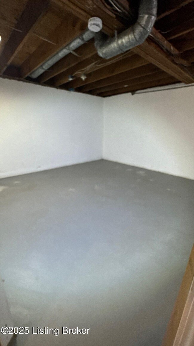 Building Photo - 5908 Ashby Ln