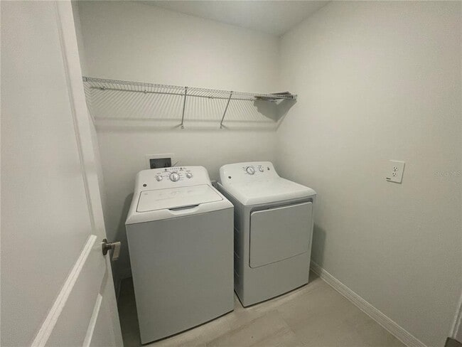 Building Photo - 9645 Carabiner Wy