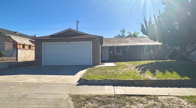 Building Photo - Remodeled Home in Santa Ana