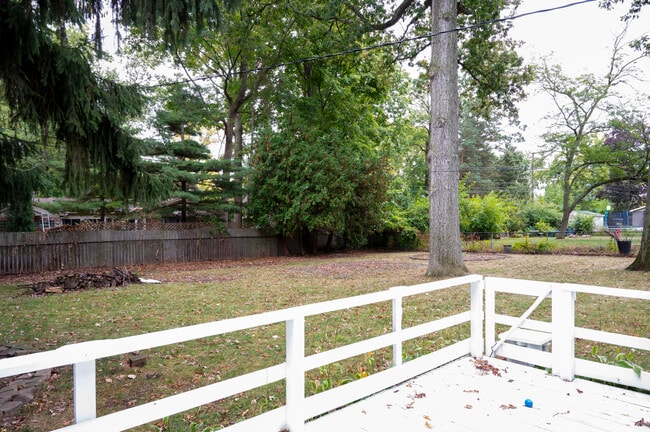 Building Photo - 46254 Custer Ave