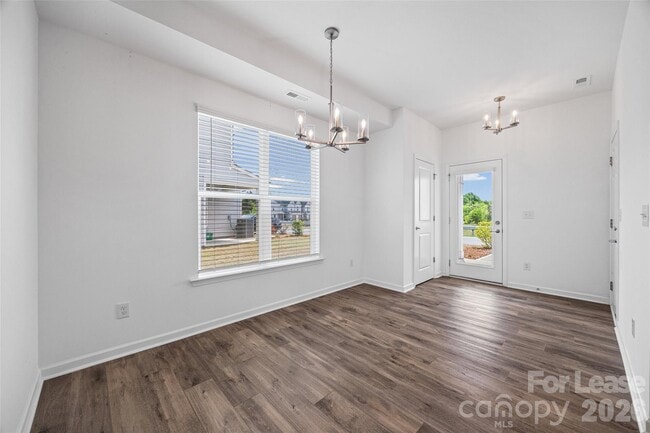 Building Photo - 16212 Leading St