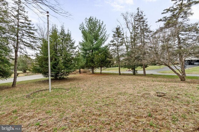 Building Photo - 2730 Old Cedar Grove Rd