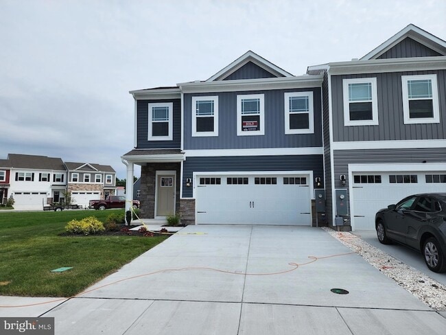 Building Photo - 39114 Sail Away Ln