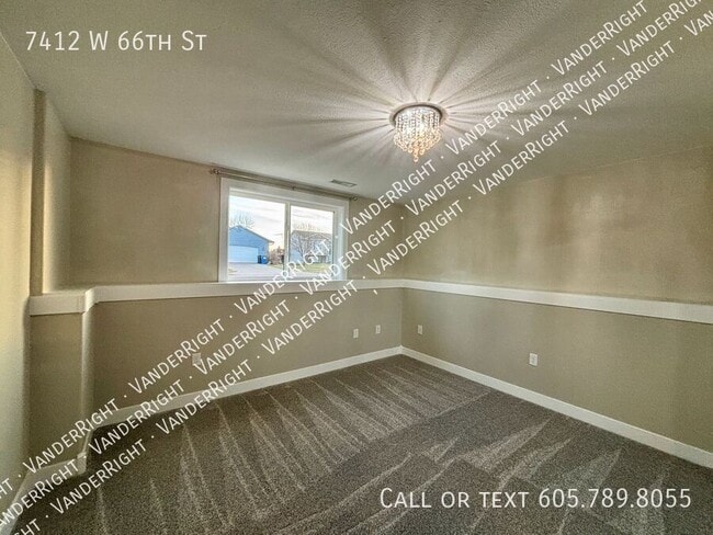 Building Photo - 7412 W 66th St