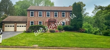 Building Photo - 1846 Clovermeadow Dr