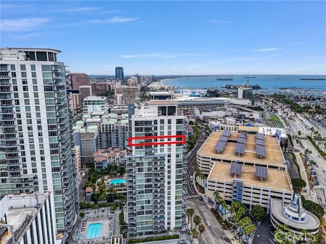 Building Photo - 411 W Seaside Way