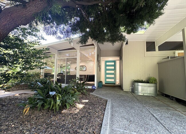 Primary Photo - Eichler-Style Gem in Desirable Triple El N...