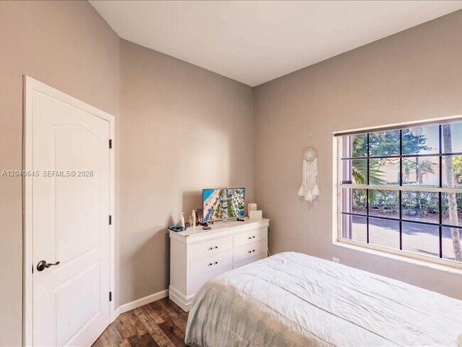 Building Photo - 21475 SW 90th Pl