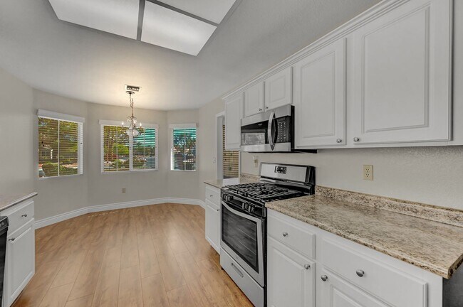 Building Photo - 55+ Age Restricted Sun City Summerlin! 2 BED + 2 BATH + 2 CAR GARAGE!