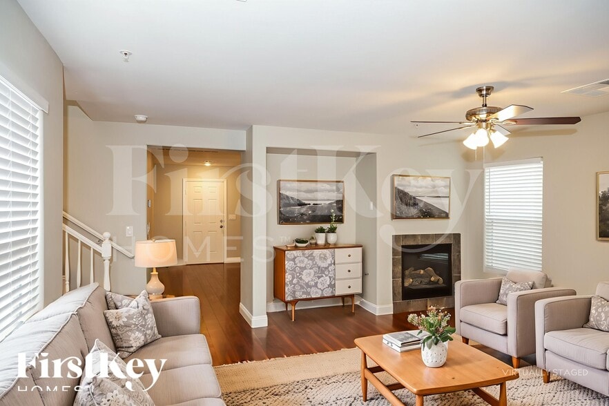 Building Photo - 152 Calm Morning Ave