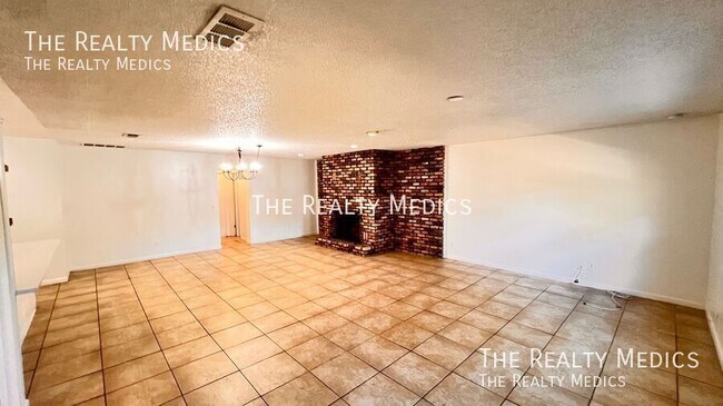 Building Photo - 1009 Alfred Dr