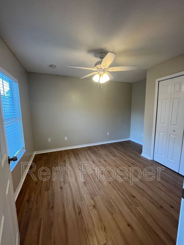 Building Photo - 850 Enterprise Cove Ave