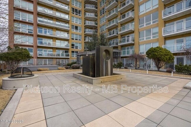 Building Photo - 255 N Sierra St