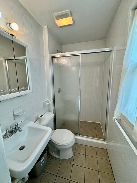 Building Photo - 28 Boulevard Ter