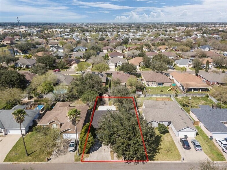 Building Photo - 1801 Crown Pointe Blvd