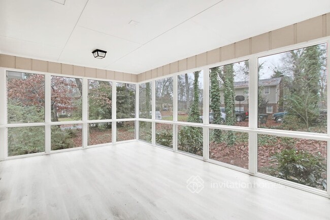 Building Photo - 2972 Timberline Rd