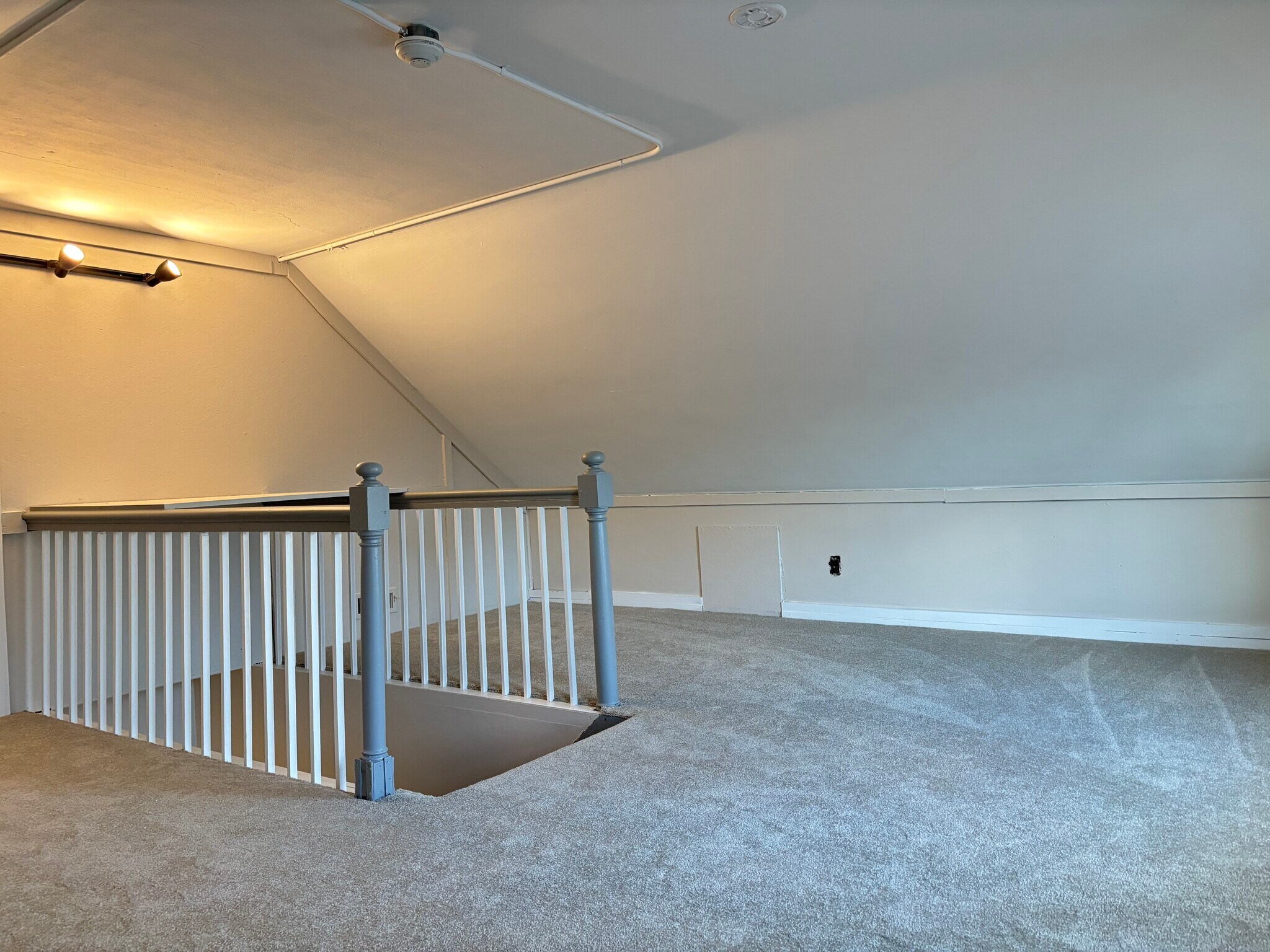 Building Photo - 127 Legris Ave