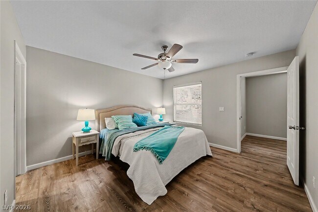 Building Photo - 700 Capri Dr