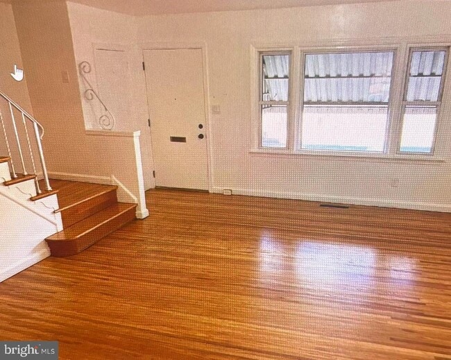 Building Photo - 3208 Mitchell St