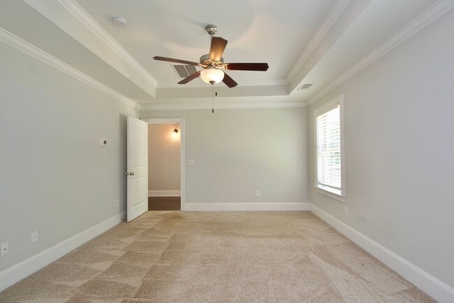 Building Photo - Cotswold S/D! 3Bed/2.5Bath Home with Fence...