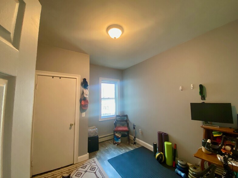 Bedroom 3 - 173 Orms St