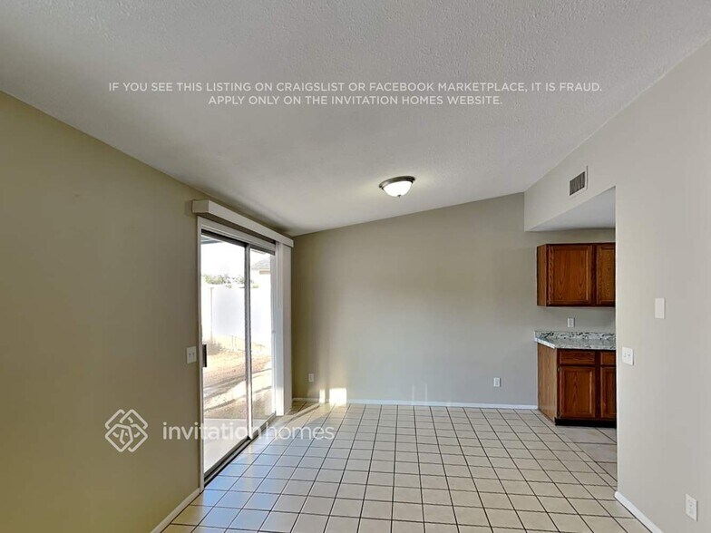 Building Photo - 7522 E Dulciana Cir