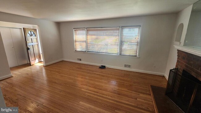 Building Photo - 3165 21st St N