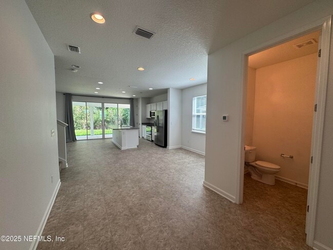 Building Photo - 3078 Alpin Dr