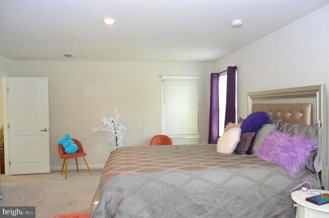 Building Photo - 5520 Ivy Hill Dr