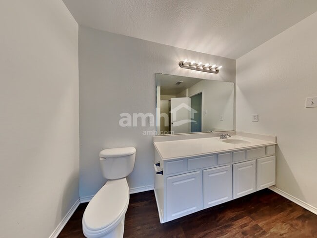 Building Photo - 6005 Stirrup Iron Dr