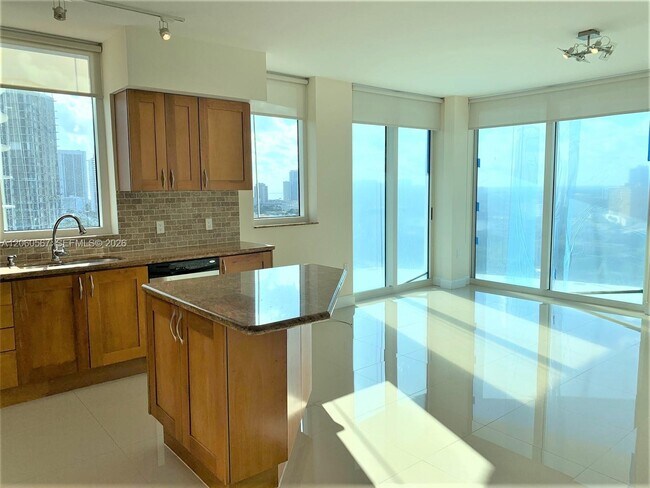 Building Photo - 1745 E Hallandale Beach Blvd