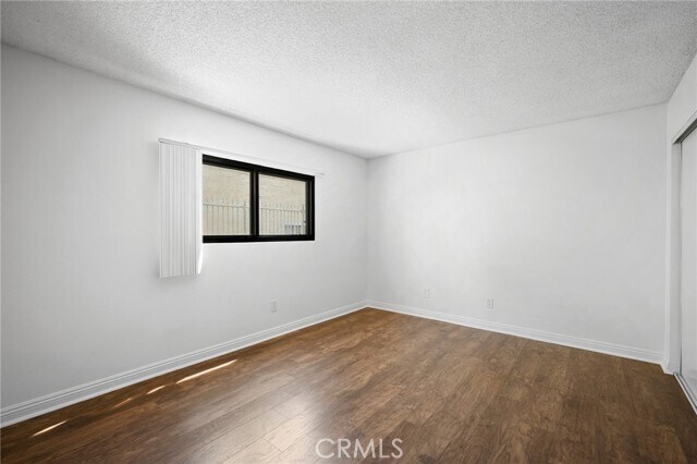Building Photo - 16226 Vanowen St