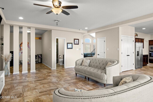 Building Photo - 13232 Emerald Isle St