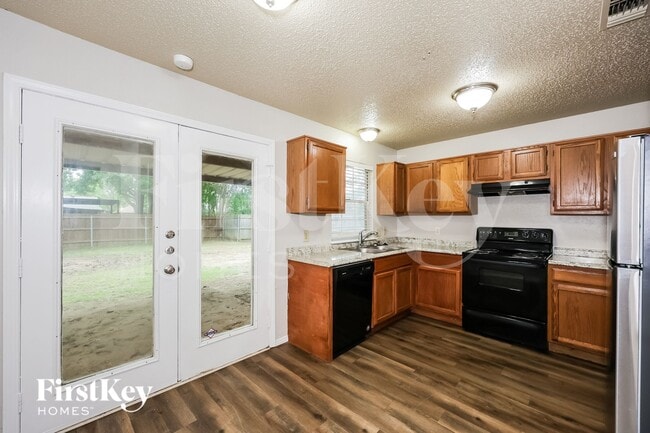 Building Photo - 208 Spanish Moss Dr