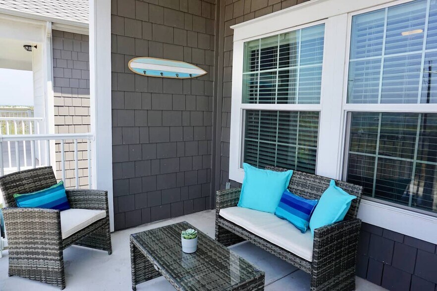 Building Photo - 14802 Whitecap Blvd