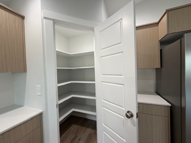 Building Photo - 10550 W Tinder St