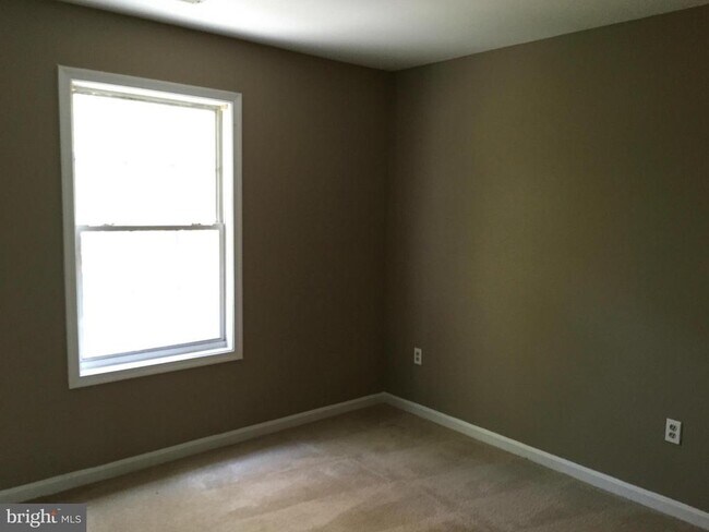 Building Photo - 96 Tanterra Dr