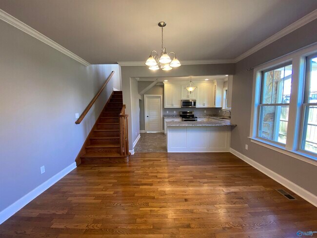 Building Photo - 3105 7th Ave SW