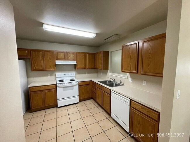 Building Photo - 509 N Brentwood Ave