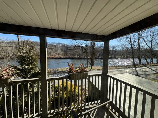 Building Photo - 312 Lehigh Dr